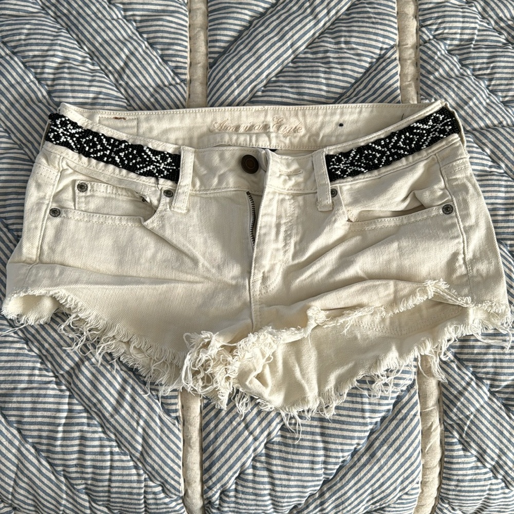 American eagle shorts size 4
